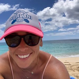 Meet your Posher, Malie